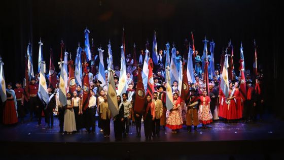 95837-el-teatro-provincial-vibro-al-son-del-25