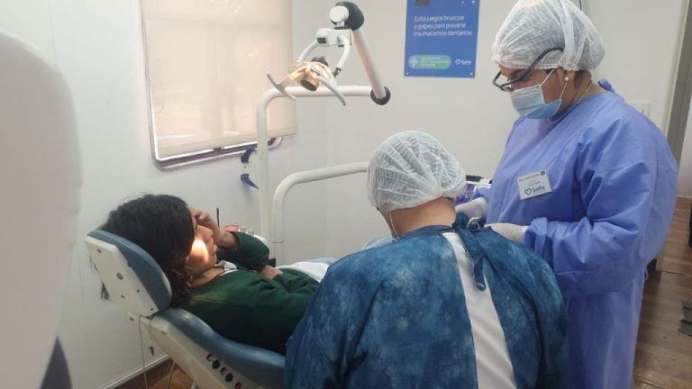 movil-odontologico-en-la-unsa-5-1024x576