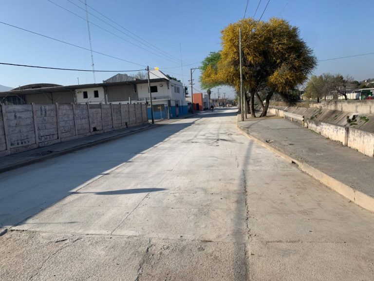 finalizo-el-arreglo-de-calzada-en-av-yrigoyen-al-2000-1024x768