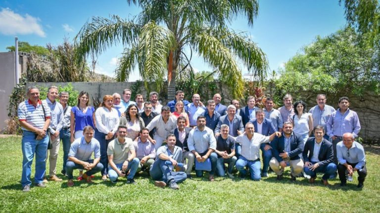 98363-presupuesto-2025-jornada-de-trabajo-en-el-sur-saltenio-convocada-por-el-gobierno