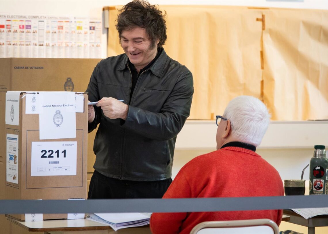 Argentina.- El partido de Milei gana las legislativas en Argentina y amplía su representación en ambas cámaras